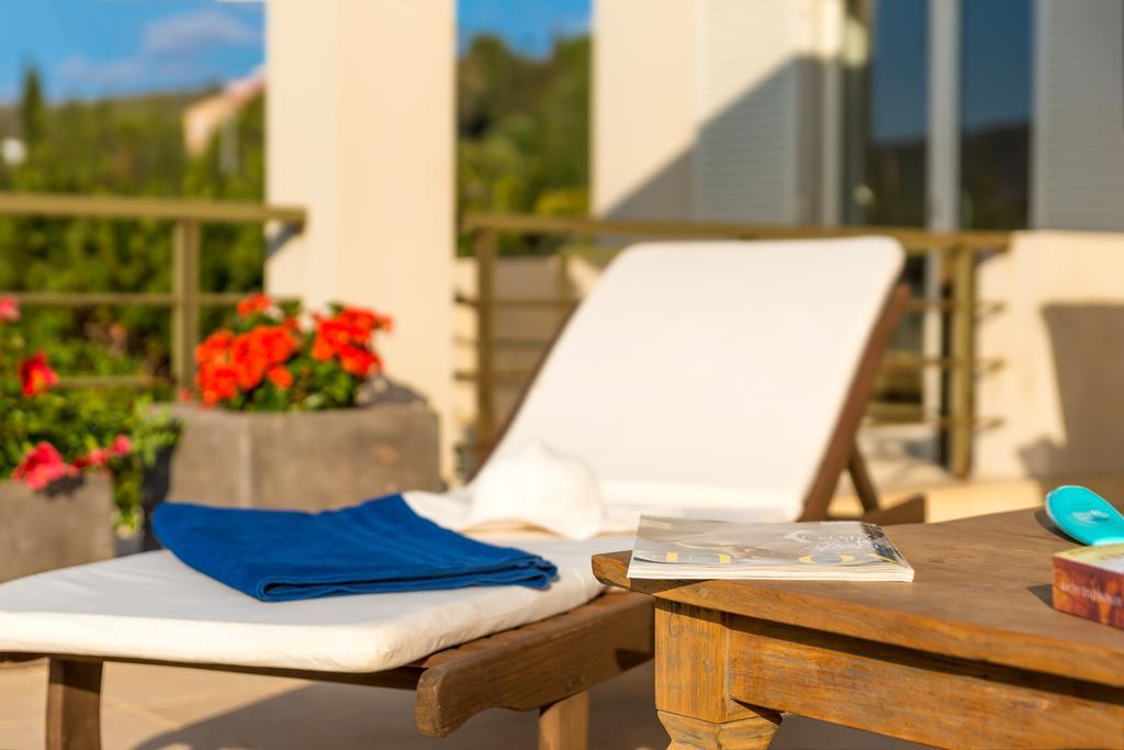 Legrena Beach Villa スーニオ エクステリア 写真