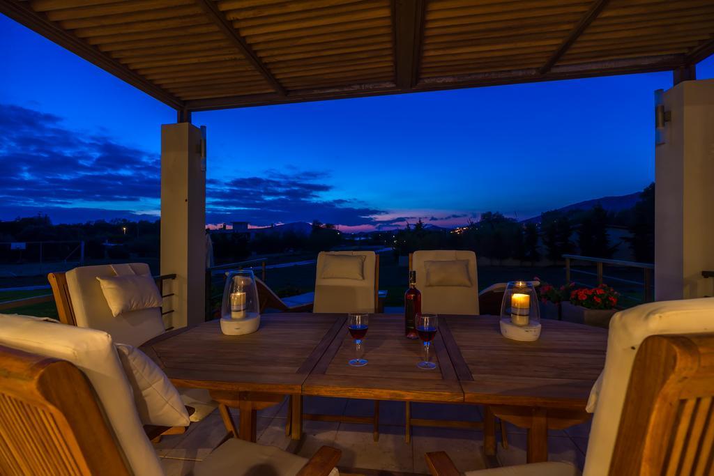 Legrena Beach Villa スーニオ エクステリア 写真